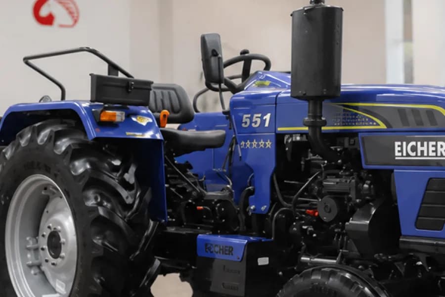 Eicher 551 Hydromatic Seat View