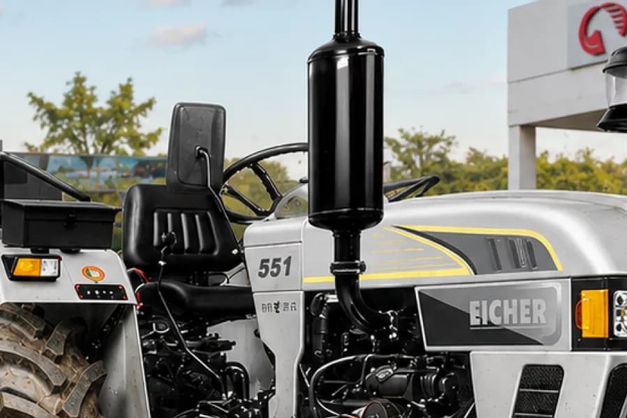 Eicher 551 Super Plus Seat View