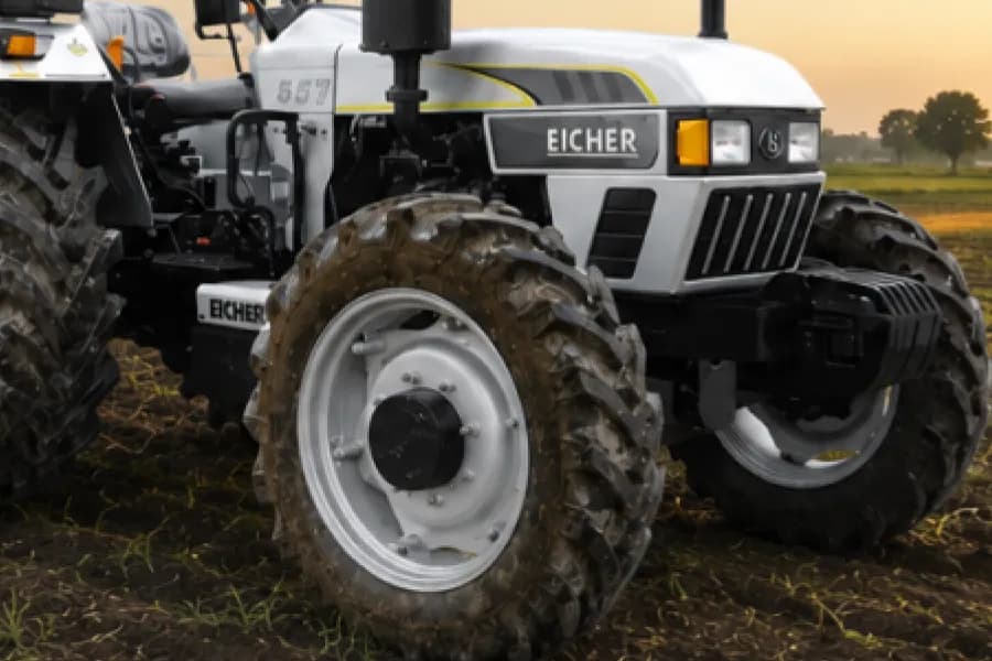 Eicher 557 4WD Front Wheel View