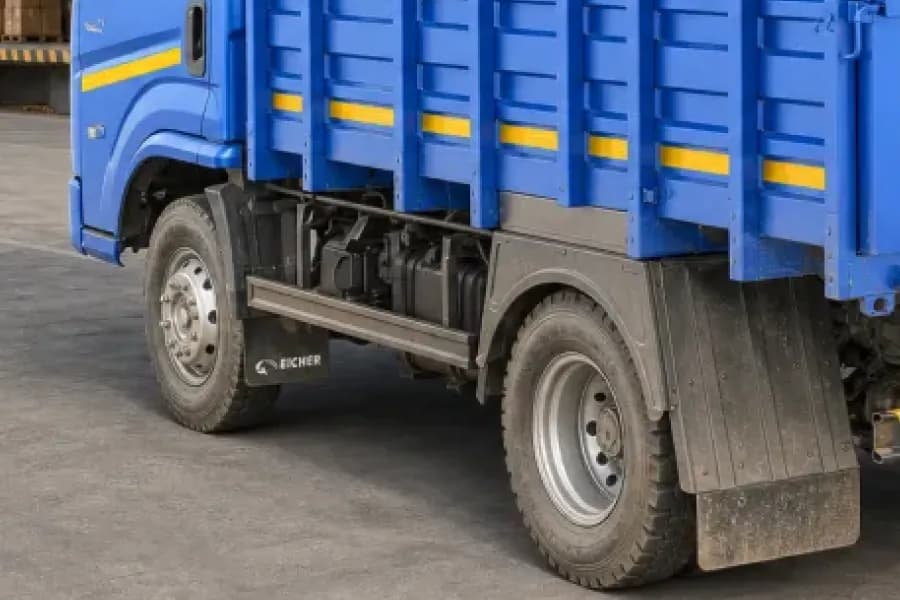 Eicher Pro 2059 CNG Tyre View