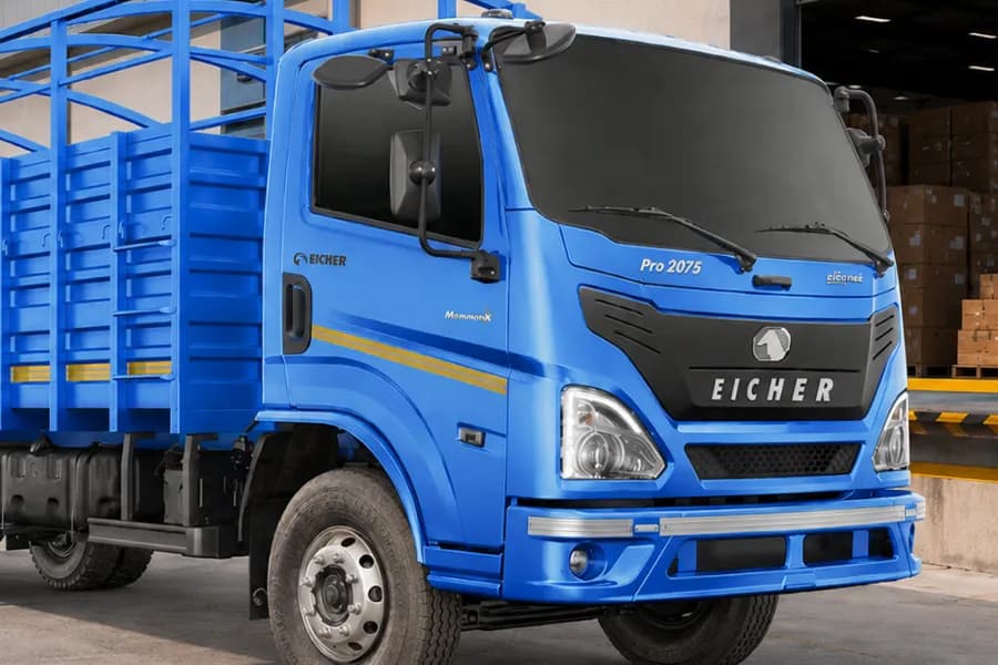 Eicher Pro 2075 Cabin View