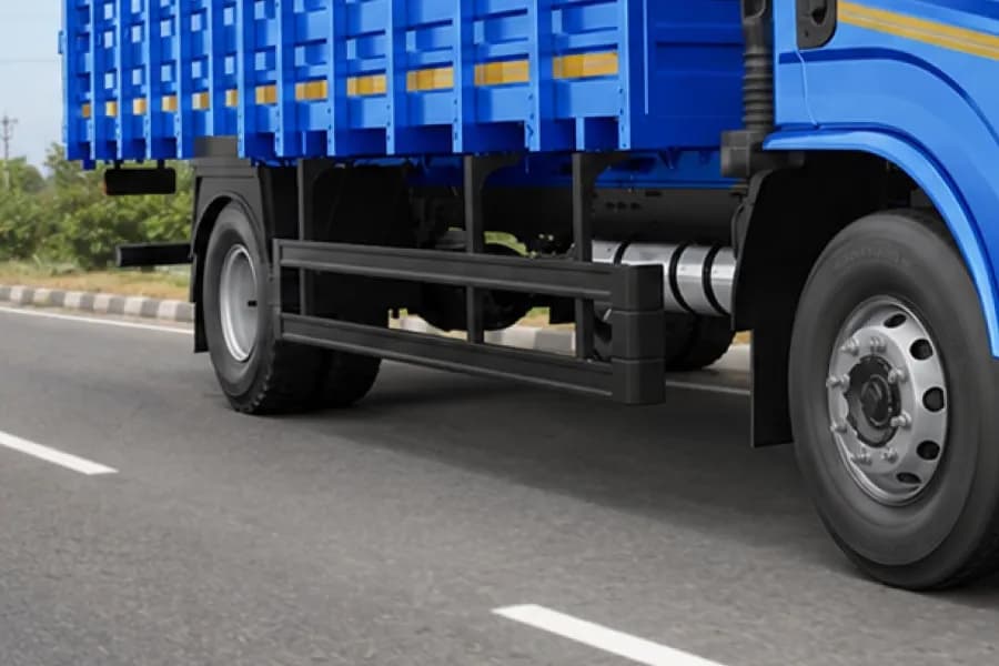 Eicher Pro 2110XP Plus Side Guard View