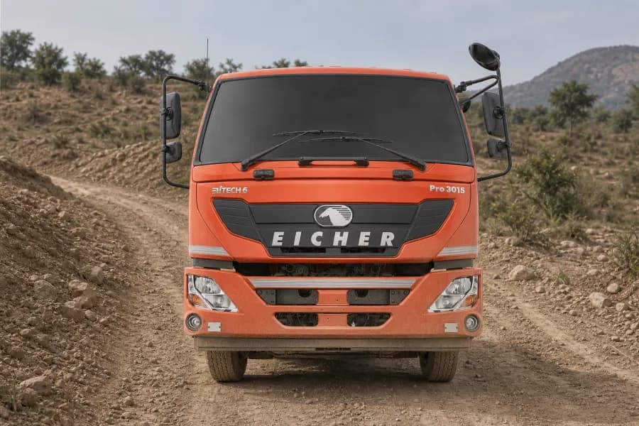 Eicher Pro 3015 Front View