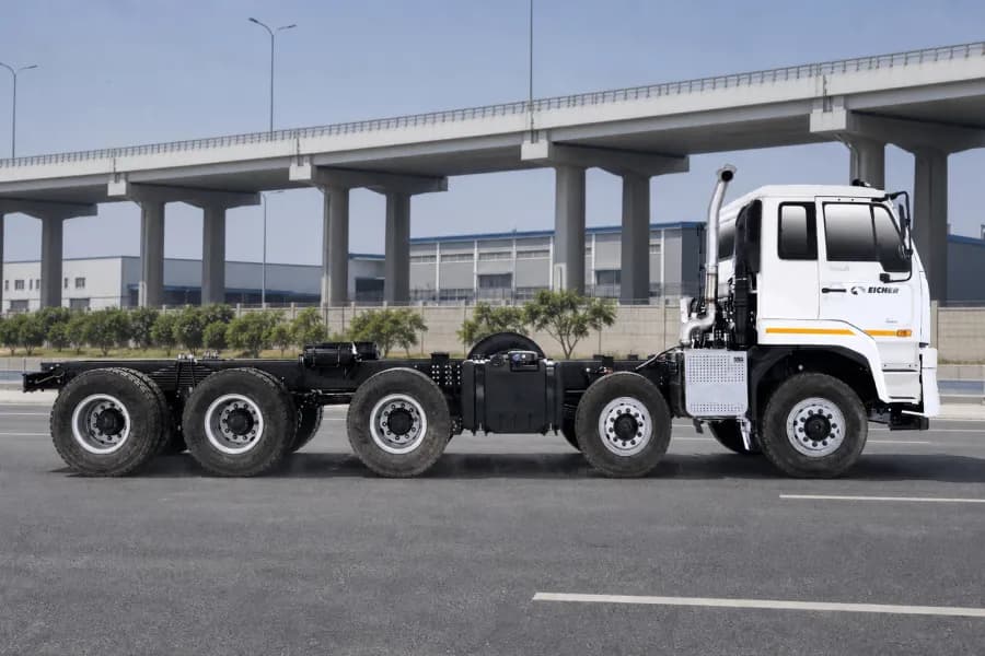 Eicher Pro 6048T Right Side View