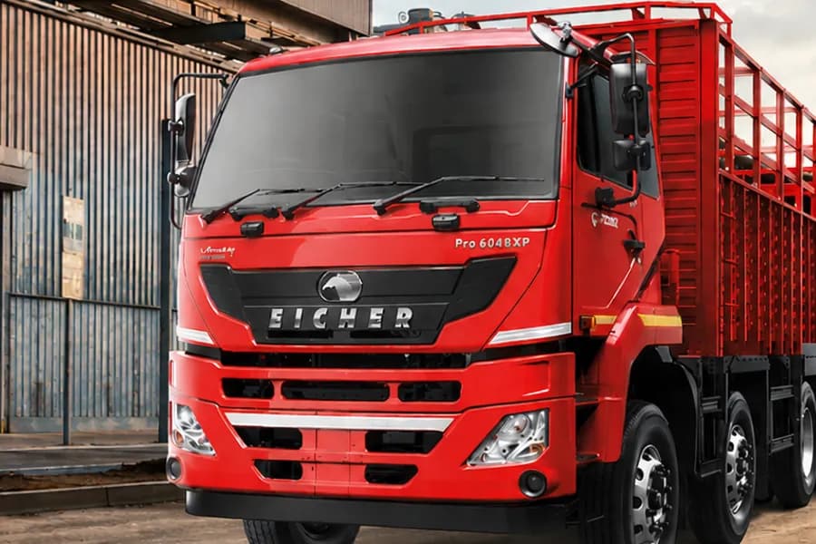 Eicher Pro 6048XP Cabin View