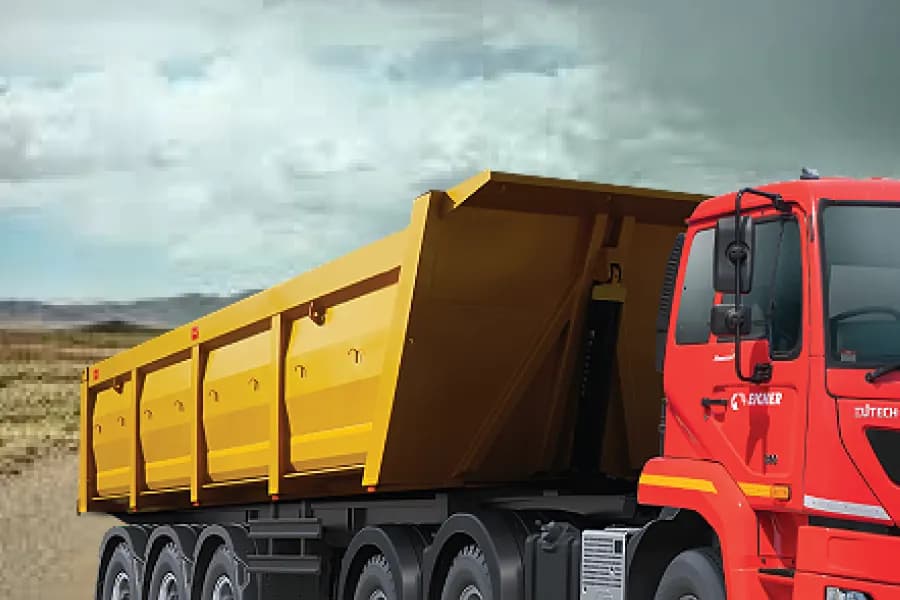 Eicher Pro 6055 XP Loading Area View