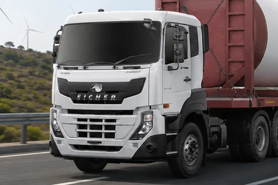 Eicher Pro 8055 Cabin View