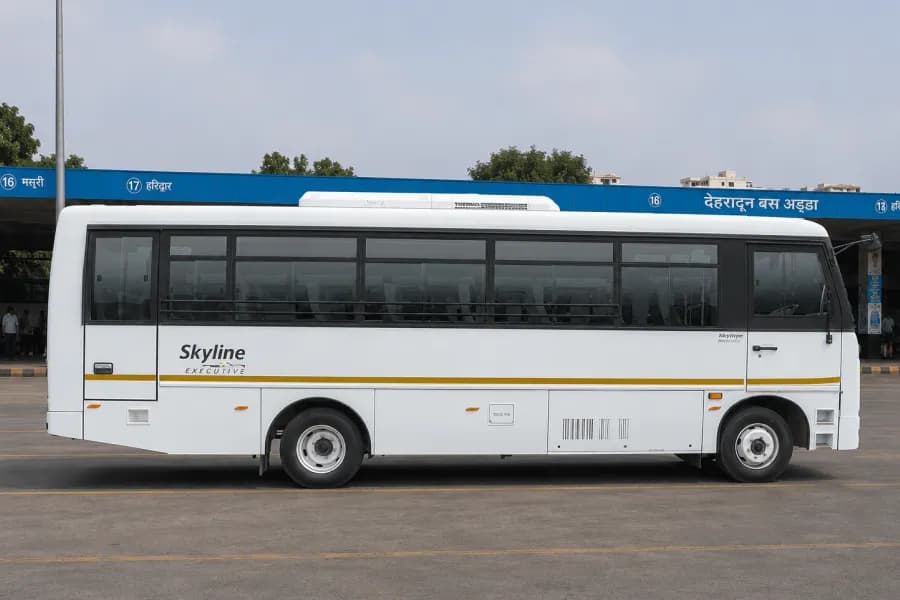Eicher Starline Next 2050C Staff Bus Right Side View
