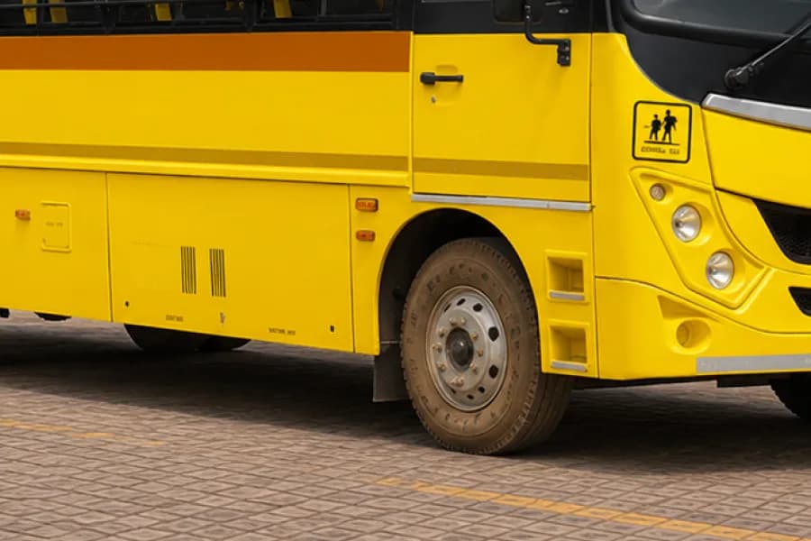 Eicher Starline Next 2065 E School Bus Front Wheel View