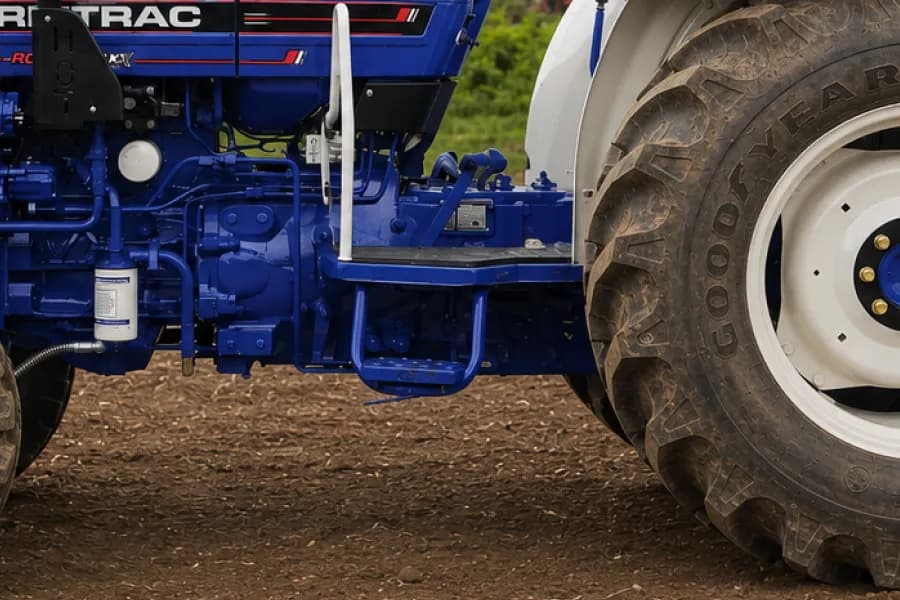 Farmtrac 45 Powermaxx Footstep View
