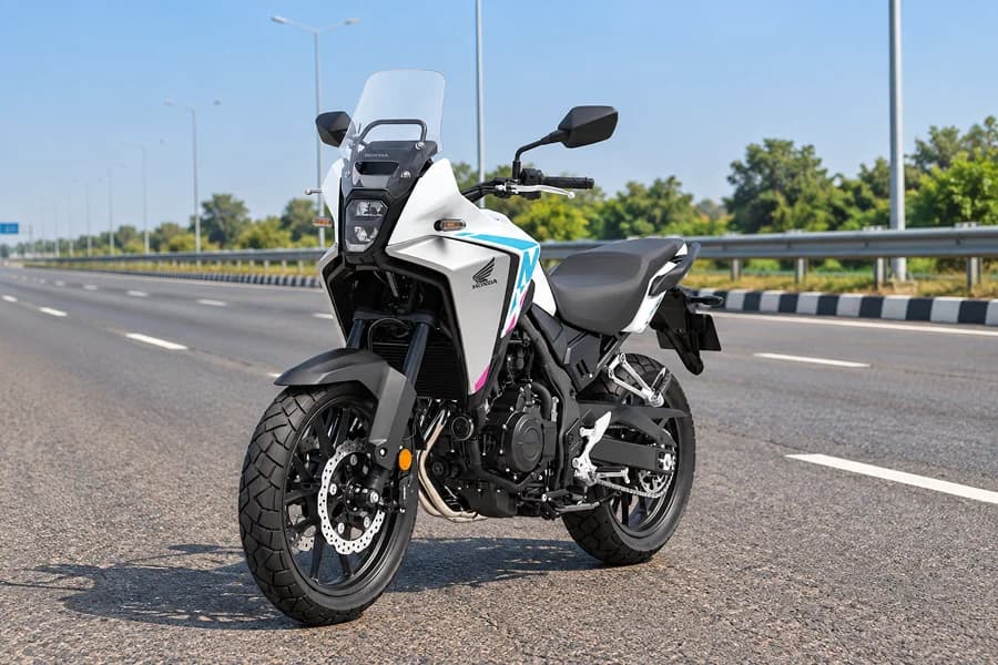 Honda NX 500 Side View