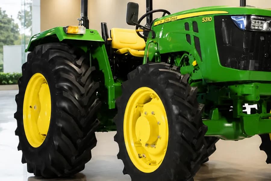 John Deere 5310 PowerTech Wheel View
