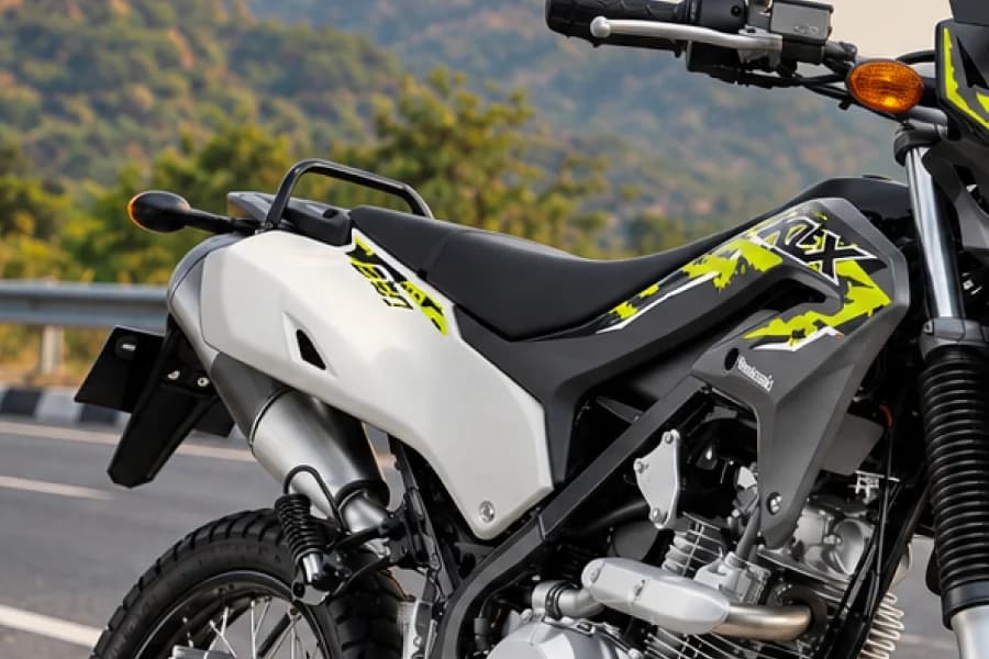 Kawasaki KLX230 Seat View