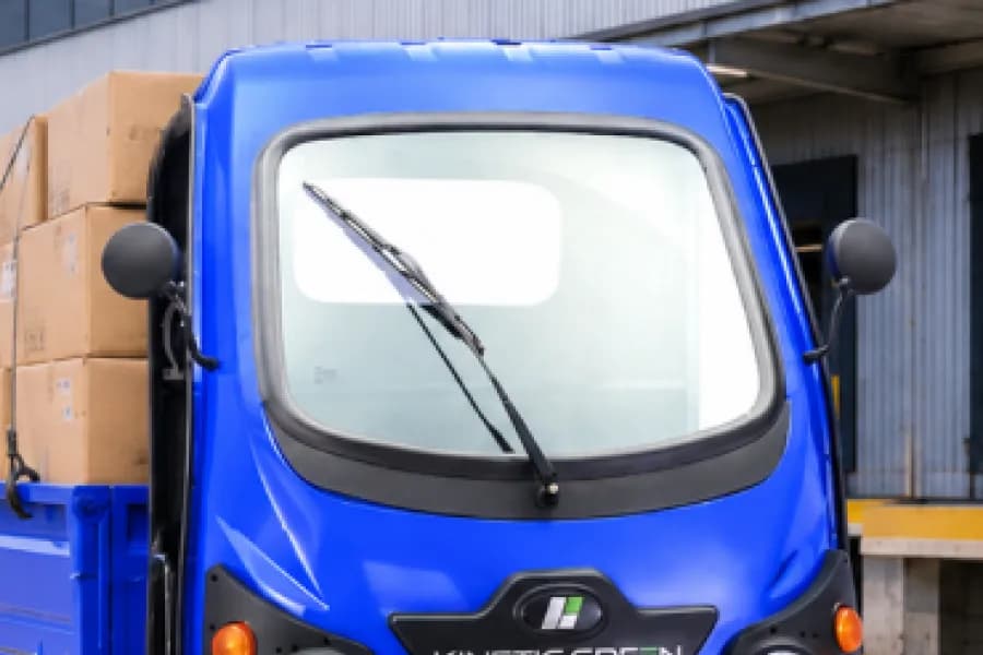 Kinetic Green Safar Shakti Windshield View