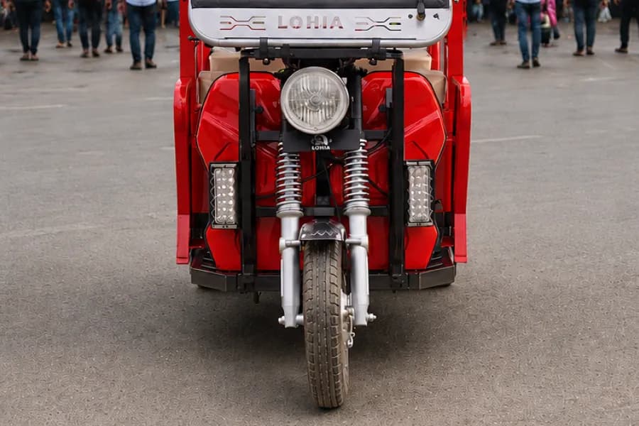 Lohia Narain Plus Headlight View