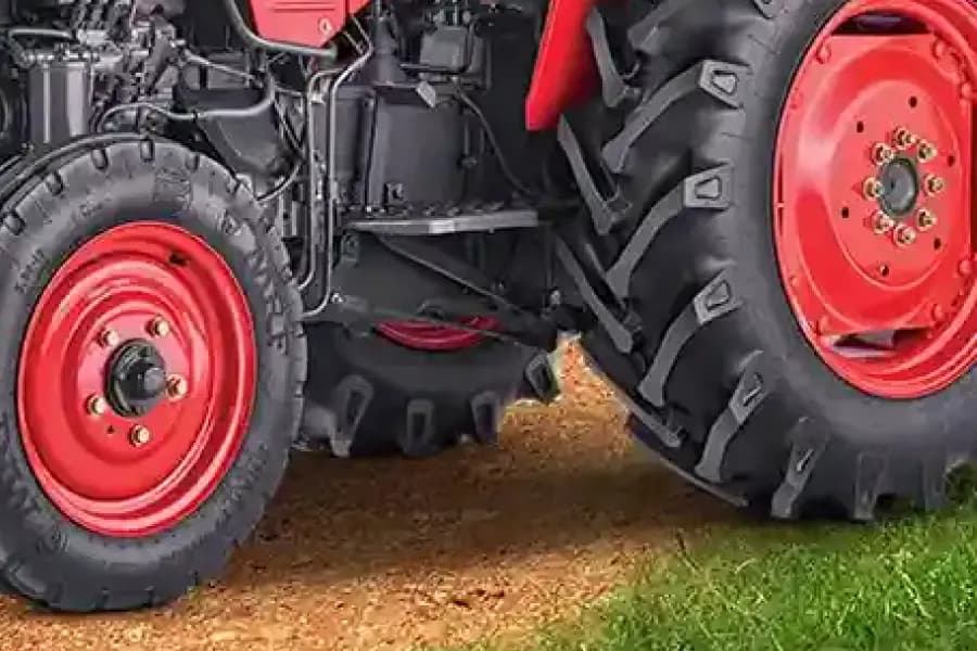 Mahindra 305 Orchard Clutch Paddle
