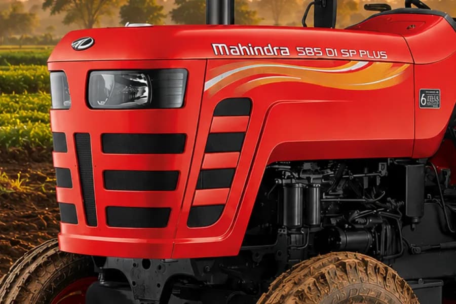 Mahindra 585 DI SP Plus Headlight View