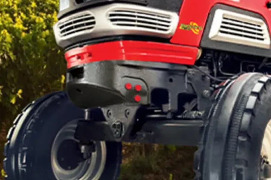 Mahindra Arjun 555 DI Front Hitch Point View