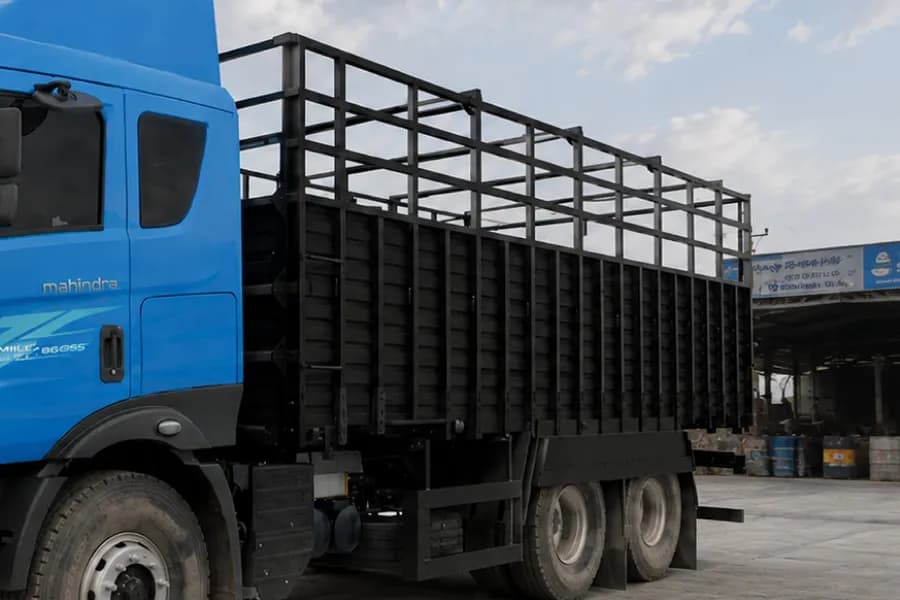Mahindra Blazo i TRK 28 Load Body View