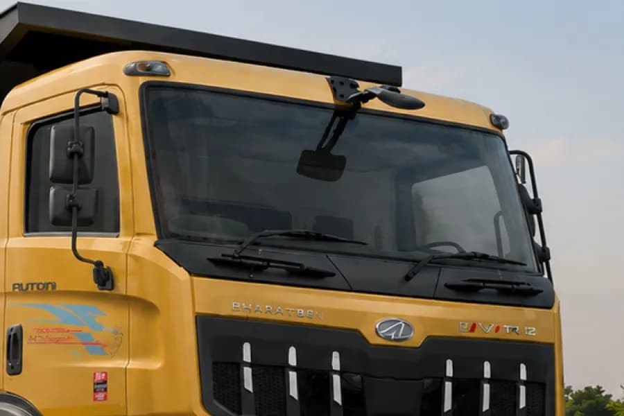 Mahindra Blazo i TRK 35 Tipper Windshield View