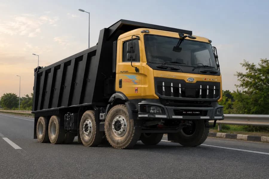 Mahindra Blazo i TRK 35 Tipper Image