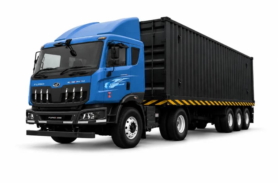 Mahindra Blazo i TRK 46 4X2 Blue color