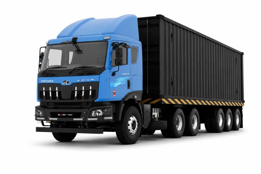Mahindra Blazo i TRK 55 6X4 Blue color