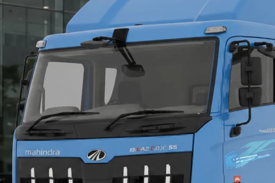 Mahindra Blazo i TRK 55 6X4 Windshield View