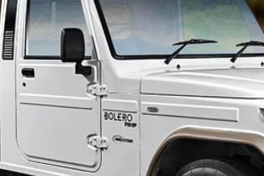 Mahindra Bolero Pik up Mirror View
