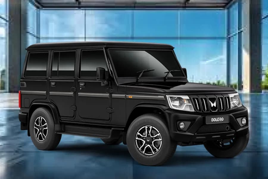 Mahindra Bolero Right Side View
