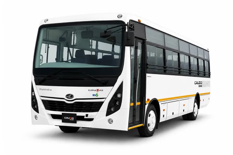 Mahindra Cruzio Grande Staff White color