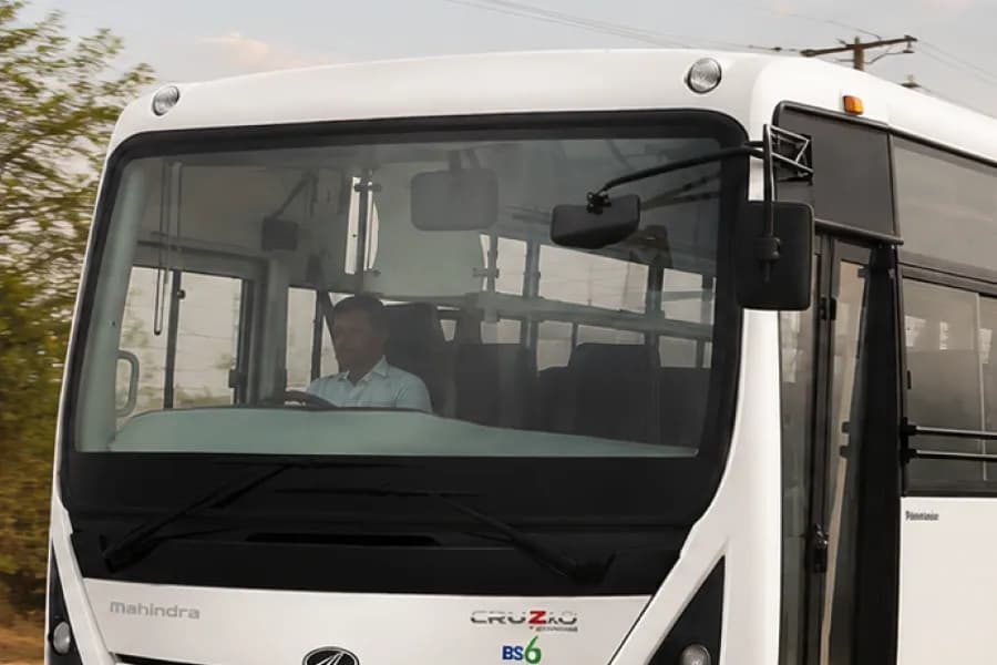 Mahindra Cruzio Grande Staff Windshield View