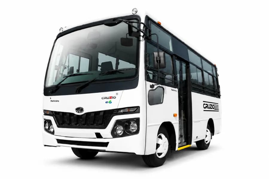 Mahindra Cruzio Staff White color