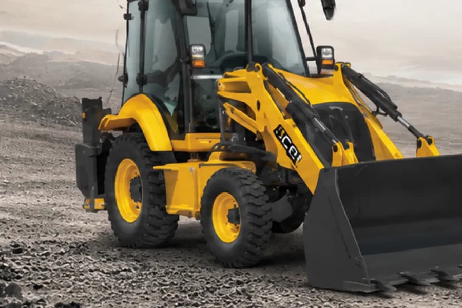 Mahindra EarthMaster SXL Wheels View