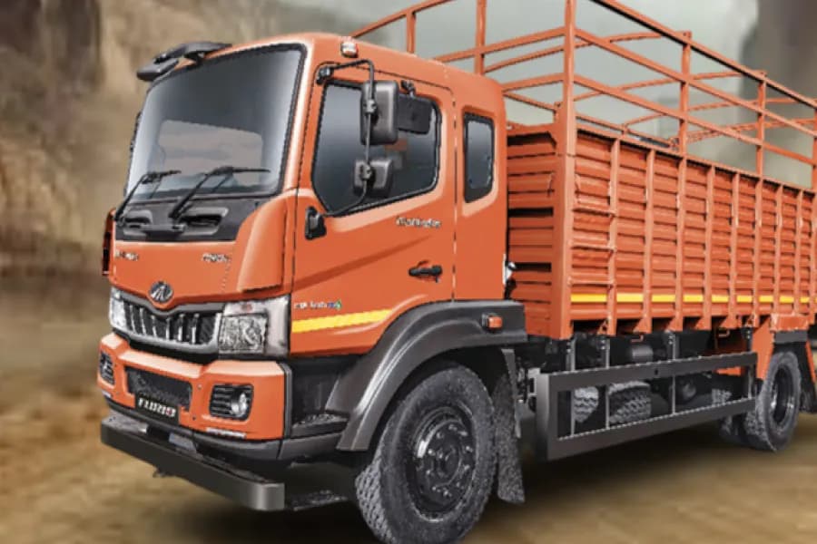Mahindra Furio 16 Front View