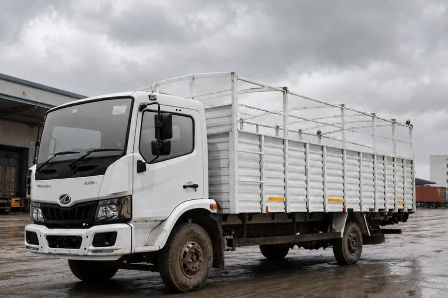 Mahindra Furio 8 Photo