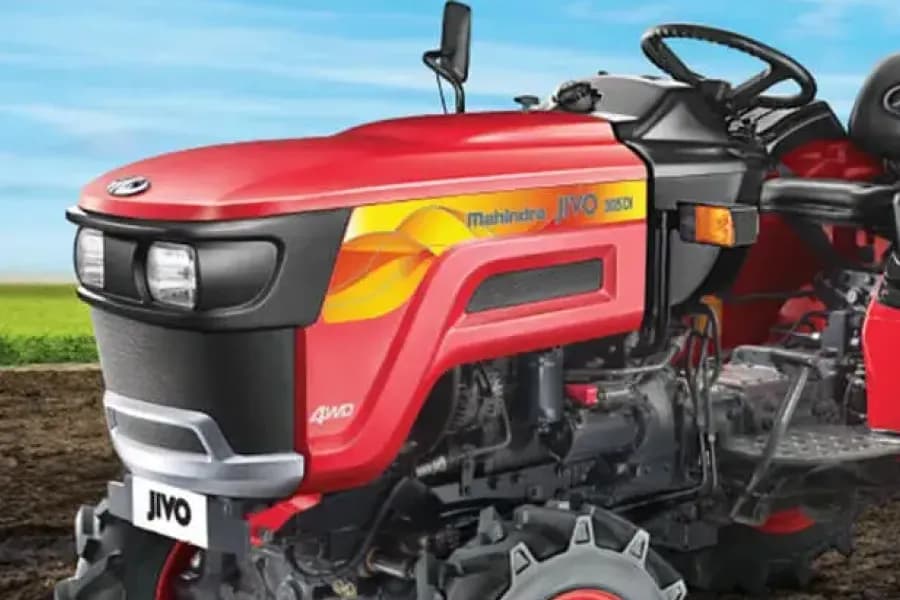 Mahindra Jivo 305 DI Headlight View