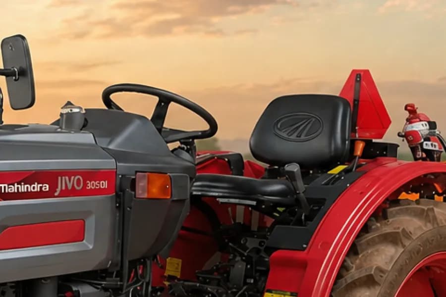 Mahindra Jivo 305 DI Vineyard Driver Seat