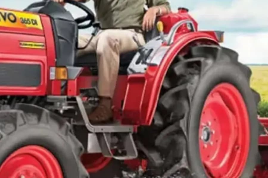 Mahindra JIVO 365 DI Puddling Special Wheel View