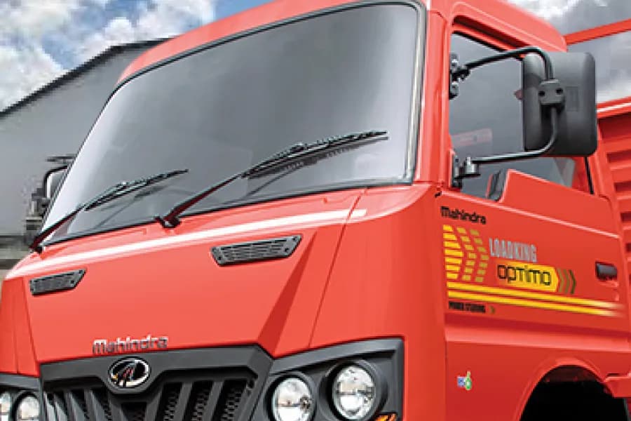 Mahindra Loadking Optimo DSD Windshield View