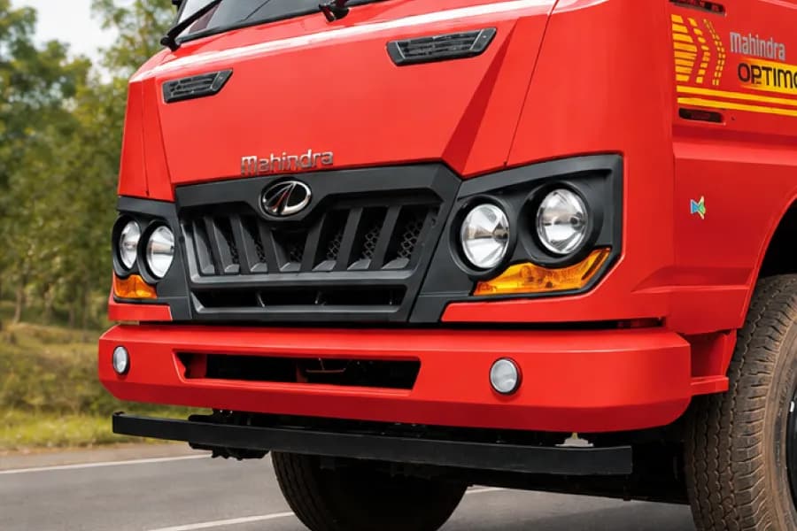 Mahindra Loadking Optimo HSD Radiator Grille View