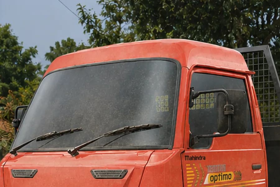 Mahindra Loadking Optimo Tipper Windshield View