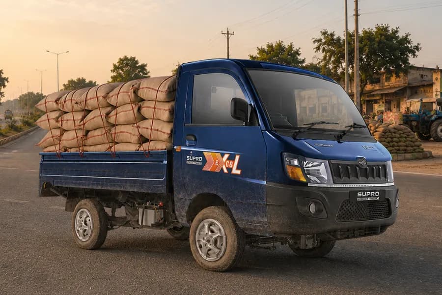 Mahindra Supro Profit Truck Excel Diesel Right Side View