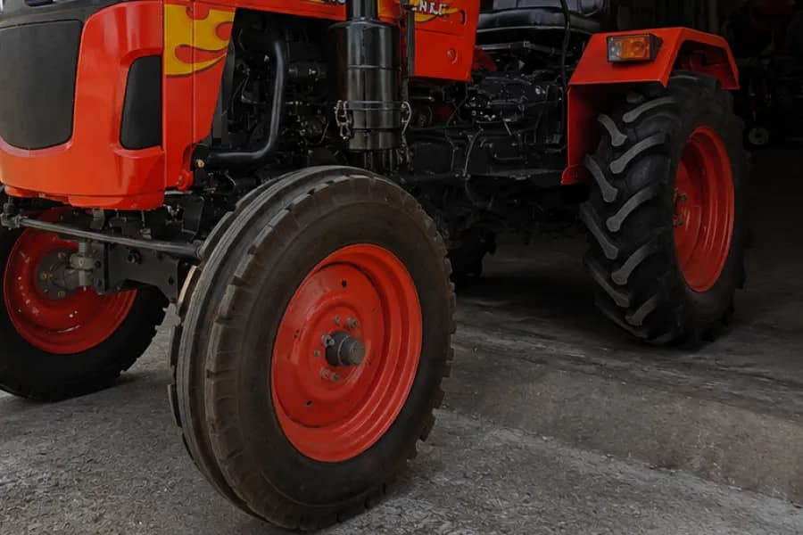 Mahindra Yuvraj 215 NXT Wheel View