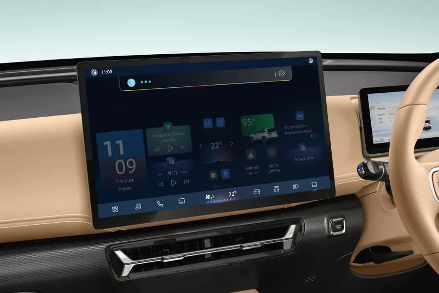 MG Hector Tomahawk EV Display