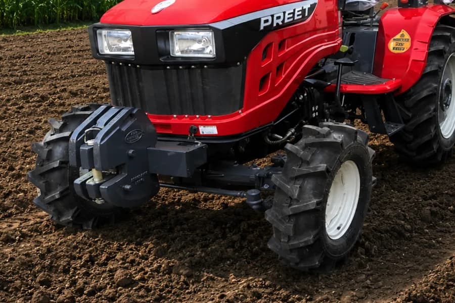 Preet 26 4WD (NSM) Front Tyres View