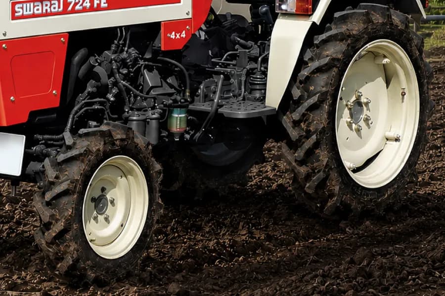 Swaraj 724 4WD Wheels View