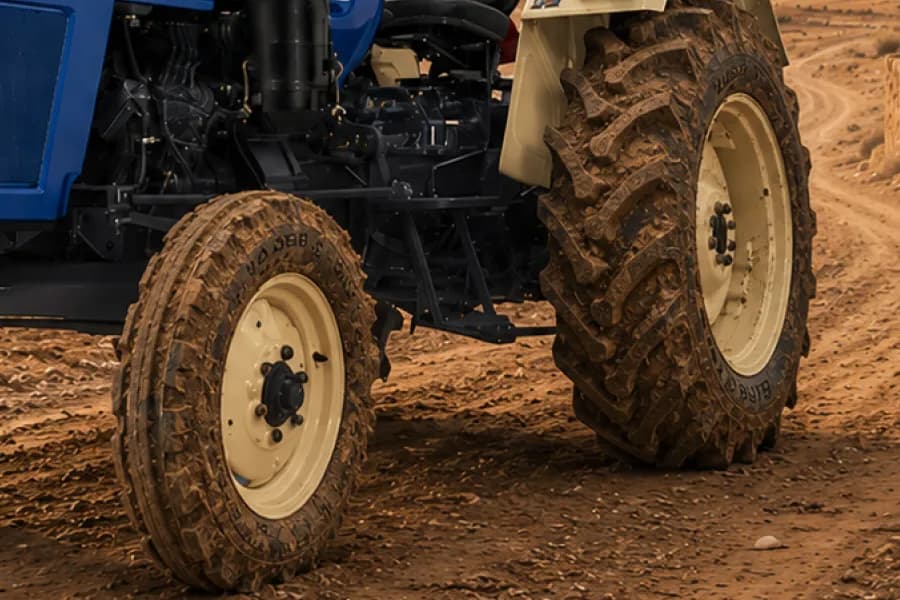 Swaraj 735 FE Wheel View