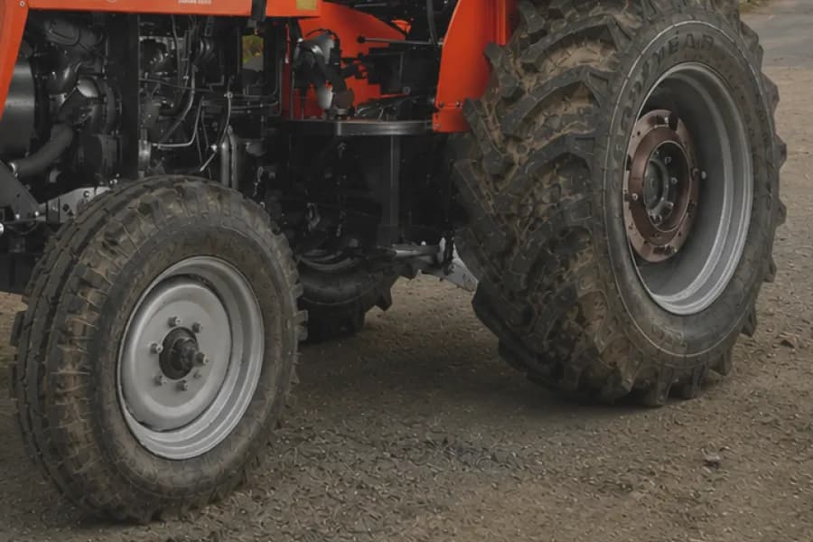 Tafe 9500 Wheel View