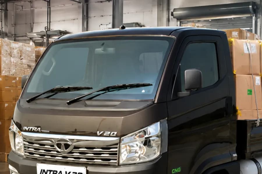 Tata Intra V20 CNG Windshield View